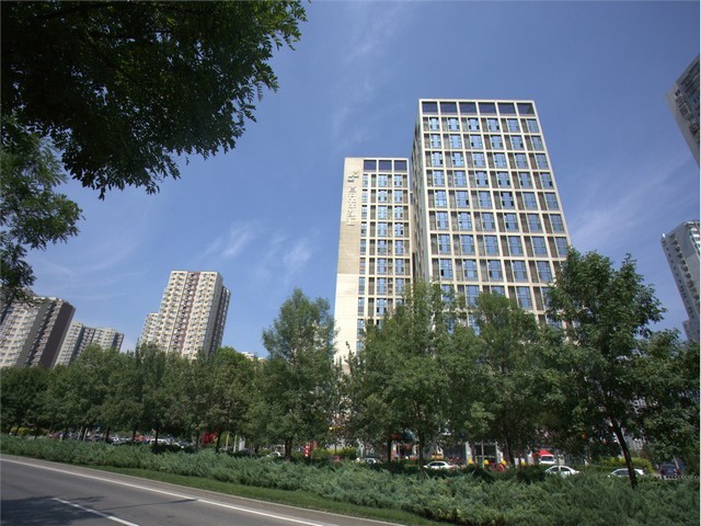 石家庄微晶氧化铝陶瓷球耐磨